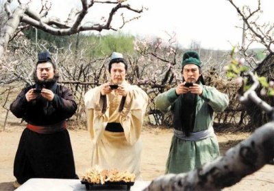孙彦军:演刘备成名,国家一级演员,年老家中仅剩一个电瓶车?