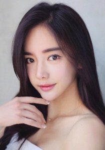 韩国网拍模特,以翻版Angelababy成名的网红潘南奎
