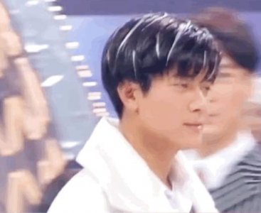 ​“一代天王”郭富城  55岁魅力不减当年 与小22岁娇妻幸福美满