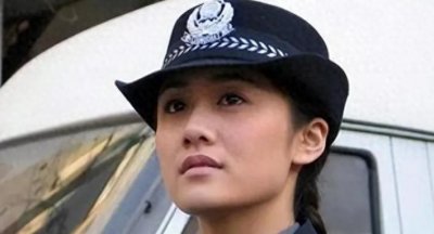 ​“最美警花”堕落之路：从文艺兵到亿元贪腐，她背后究竟藏着什么