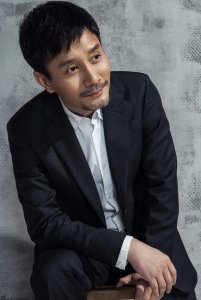 ​演员田小洁：做过汽修工，逆袭成演员，凭什么能娶到女神江珊？