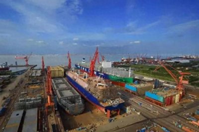 体型不输福建舰!长兴岛11艘8万吨大船同时开工,每艘高达2亿美金