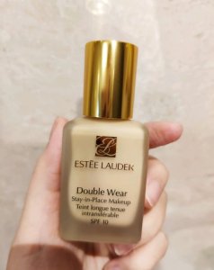 ​雅诗兰黛粉底液dw色号怎么选（dw是什么牌子粉底液）
