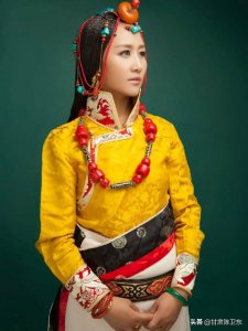 ​央金兰泽个人资料图片（遇上你是我的缘——藏族歌手央金兰泽的成名之路）