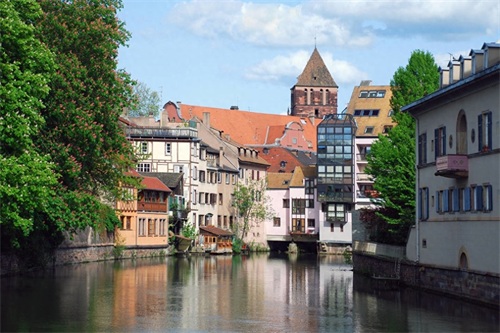 斯特拉斯堡 (Strasbourg)(法国)
