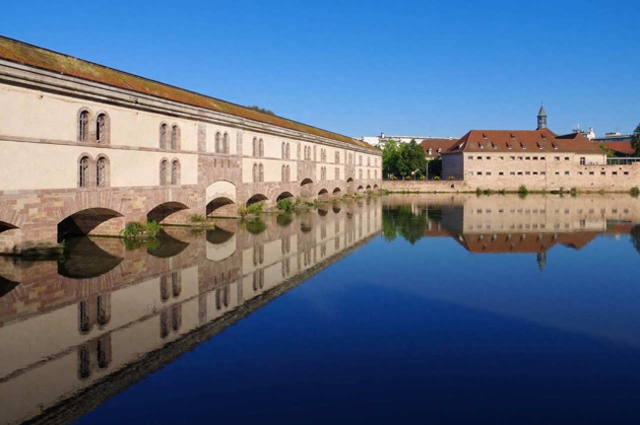 斯特拉斯堡 (Strasbourg)(法国)