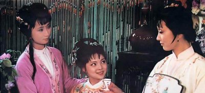 ​87版《红楼梦》中的小香菱，老公卷入“不伦恋”被传离婚