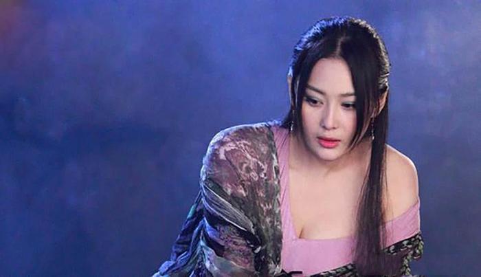 张馨予李晨为何分手?高调结婚后的她,7个字说出分手原因!
