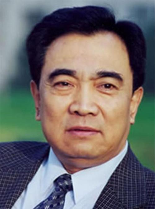 47岁杨钰莹老公身份曝光，是大名鼎鼎的他，难怪隐瞒了8年不公开