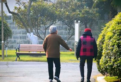 ​中国老年人的年龄划分标准（2025年老人年龄标准公布）