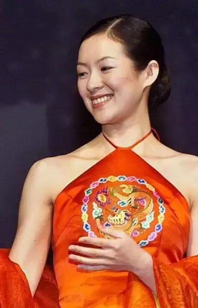 章子怡三重门事件是什么（对待婚姻的态度真不错）