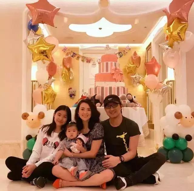 章子怡三重门事件是什么（对待婚姻的态度真不错）