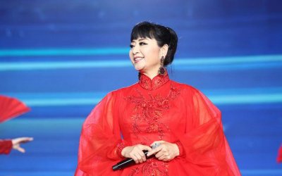 ​殷秀梅和程志的感情经历(殷秀梅被誉为美声皇后)