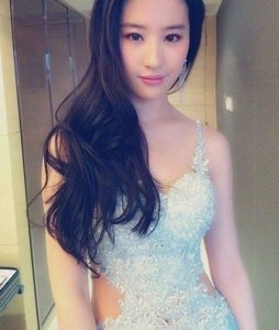 ​娱乐圈长得最像的3对明星，网友看后大呼：不演双胞胎真可惜！