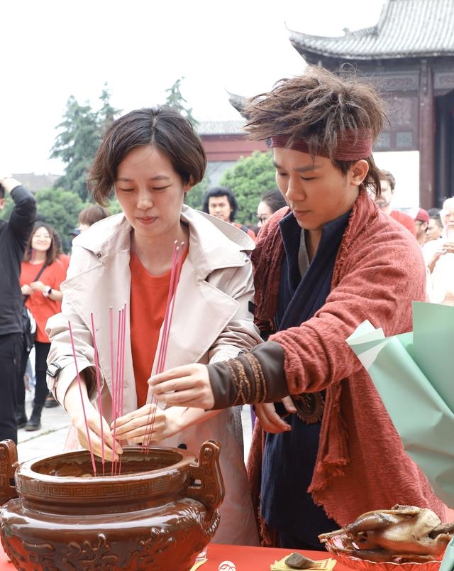 卢正雨蔡文静婚纱照(卢小鱼和蔡文静婚纱照) 卢正雨 蔡文静 第2张