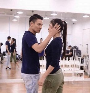 ​赖文慧个人资料简介（刘德华的伴舞赖文慧现状）