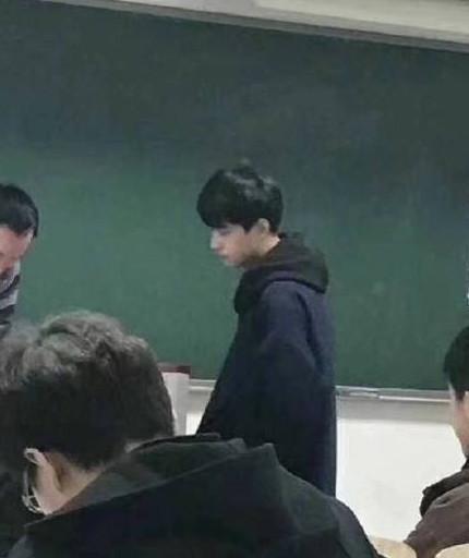 现实版的都教授？湖南大学90后副教授是高颜值小鲜肉！好帅啊！