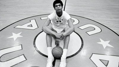 ​NBA历史77大球星——天勾贾巴尔