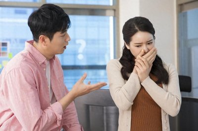 ​结婚七年，我老婆终于记得我生日，礼物却是一条离婚信息