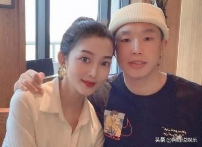 烧饼老婆叫什么名字:烧饼老婆的资料及照片