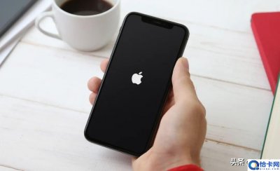 ​苹果手机突然死机一直闪苹果标志怎么办(iPhone开机一直白苹果闪烁解决方法)