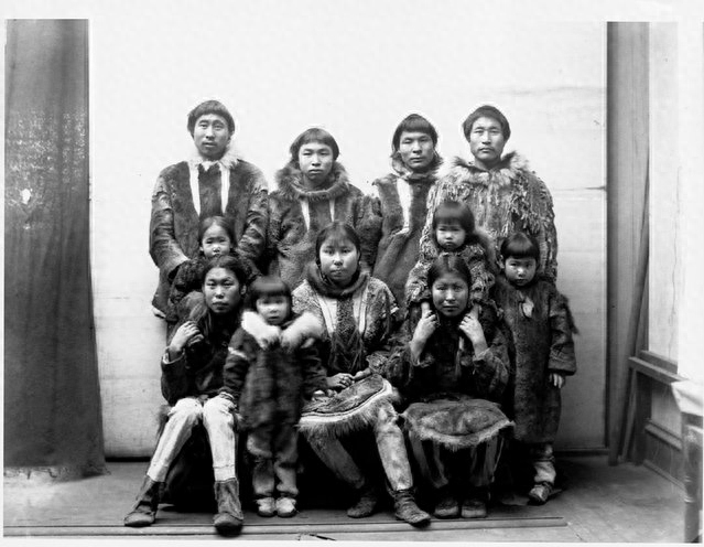 一组爱斯基摩人的生活照片——极寒地区的生活