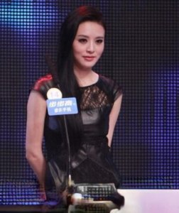 ​非诚勿扰伍娇称为小范冰冰，牵手后离婚的原因？