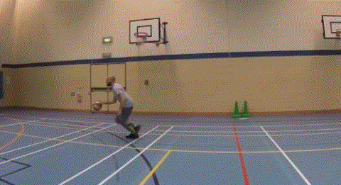 篮球跳步犯规吗,篮球跳步和走步的区别是什么-