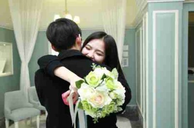 小伙百万求婚网红 厉害了Word百万哥一时爆红