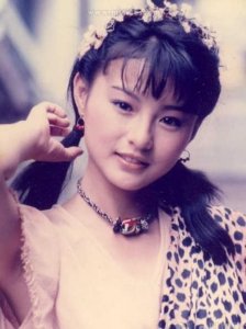 李赛凤的没落史:丈夫为争财产,为她安上“出轨”包袱