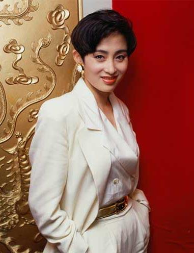 周星驰颁奖嘉宾最新(周星驰低调亮相美人鱼选角决赛)(24)