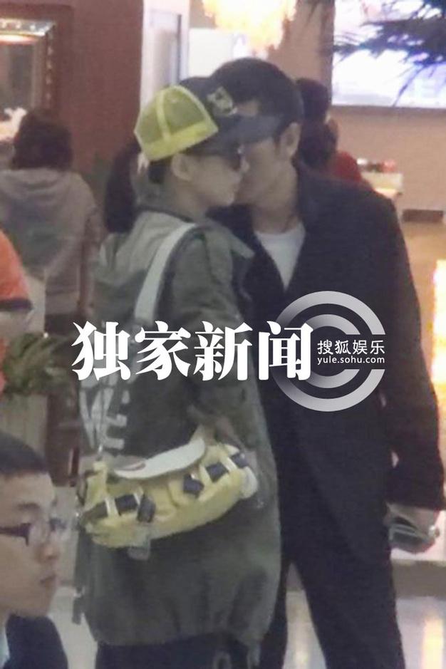 周星驰颁奖嘉宾最新(周星驰低调亮相美人鱼选角决赛)(40)