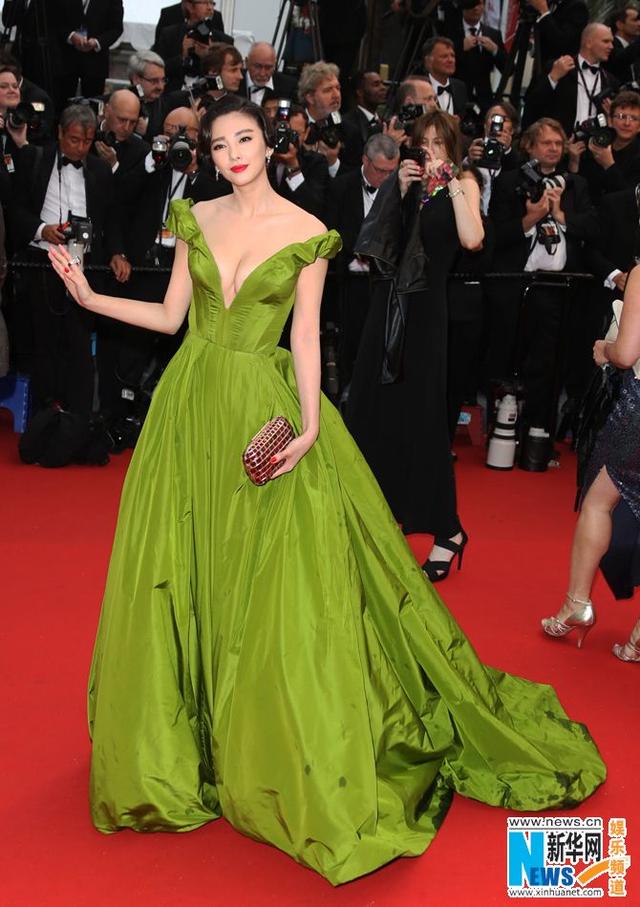 周星驰颁奖嘉宾最新(周星驰低调亮相美人鱼选角决赛)(20)