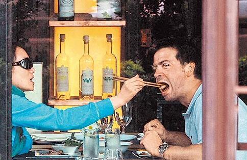 周星驰颁奖嘉宾最新(周星驰低调亮相美人鱼选角决赛)(47)