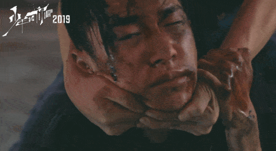 易烊千玺首个破百亿的00后影人(最年轻的百亿影星)(11)