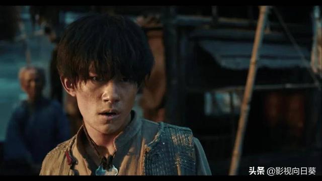 易烊千玺首个破百亿的00后影人(最年轻的百亿影星)(2)