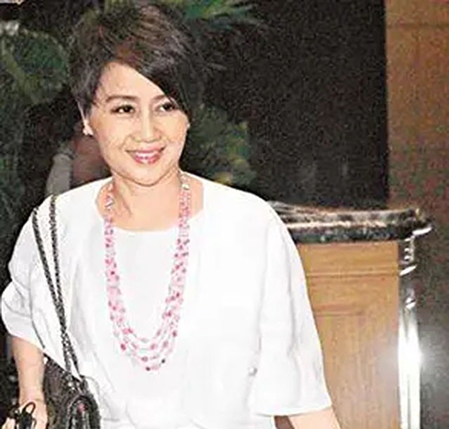 原配患结肠炎,何鸿燊:不想一辈子当和尚,迎娶14岁的二太蓝琼缨