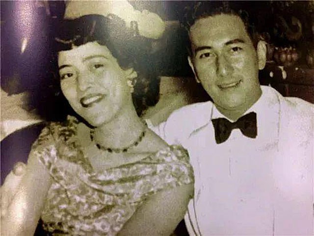 原配患结肠炎,何鸿燊:不想一辈子当和尚,迎娶14岁的二太蓝琼缨