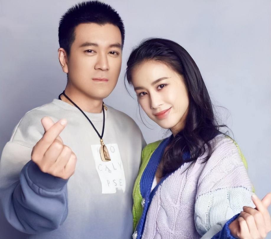 隐藏身份八年，一年两亿零花钱的黄圣依，故事远比你想的精彩