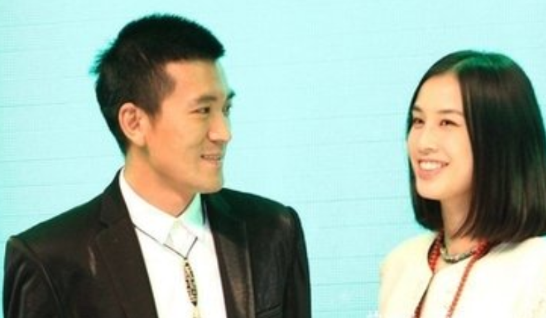 隐藏身份八年，一年两亿零花钱的黄圣依，故事远比你想的精彩