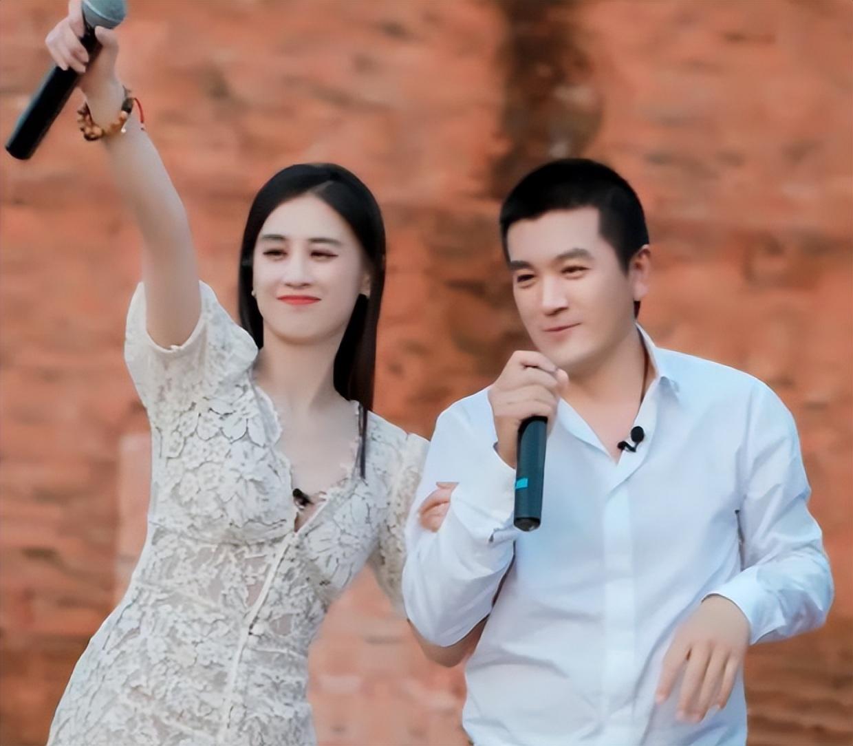 隐藏身份八年，一年两亿零花钱的黄圣依，故事远比你想的精彩