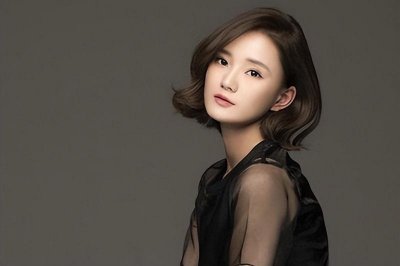 ​沦落成柜姐？曾经红极一时的“兔子精”楼安琪，现在怎样了？