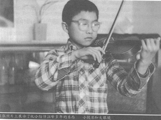 撒贝宁的资料 ：分享撒贝宁的开挂人生和他的坎坷情史