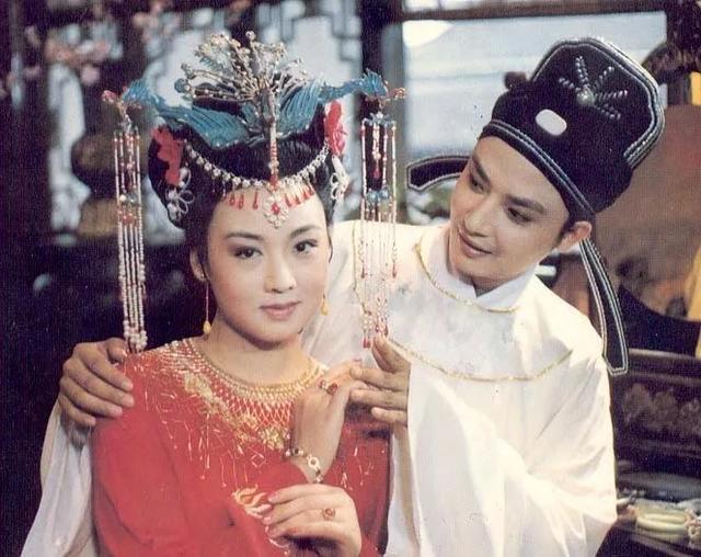 陈剑月说侯长荣长得帅（娶小5岁的陈剑月）(3)