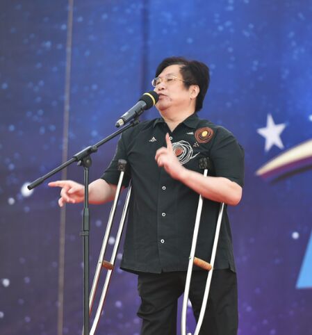 郑智化为什么残疾坐牢七年? 郑智化身高年龄多大了揭秘