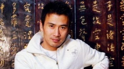 ​柳云龙妻子照片曝光 结婚生女二十多年隐藏的很好