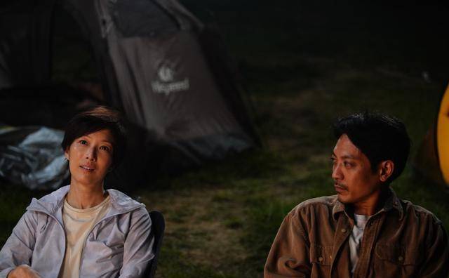 郑秀文获奖后感谢许志安 称丈夫总是在自己身边，给自己打气