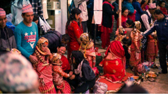 一夫多妻制的国家是哪个国家（尼泊尔一妻多夫制最多几个丈夫）-