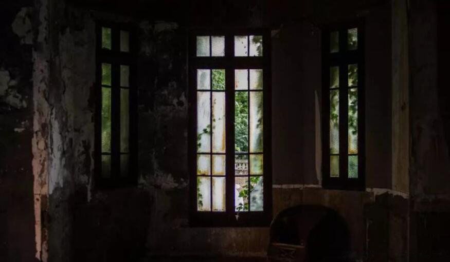 家里有鬼的五大征兆是什么 出现鬼魂有什么表现