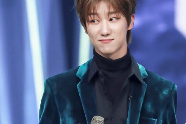 为何叫徐明浩为小八 有粉丝称呼他为“8爷”或“8爹”